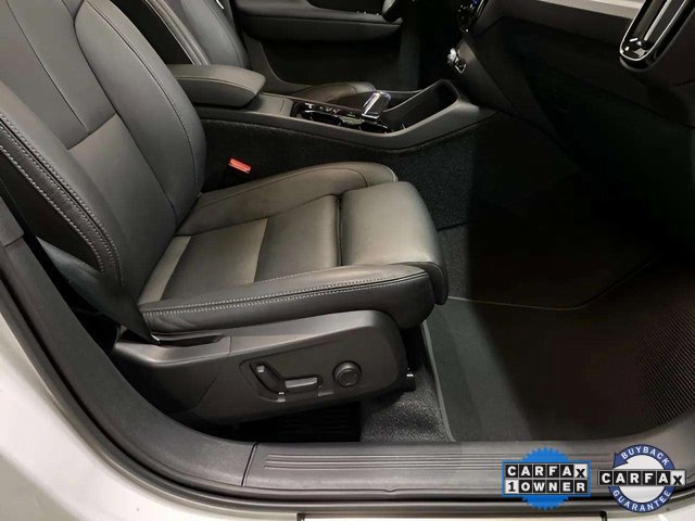 Used 2025 Volvo XC40 B5 Plus image 85