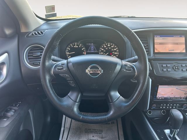 Used 2016 Nissan Pathfinder SV image 12