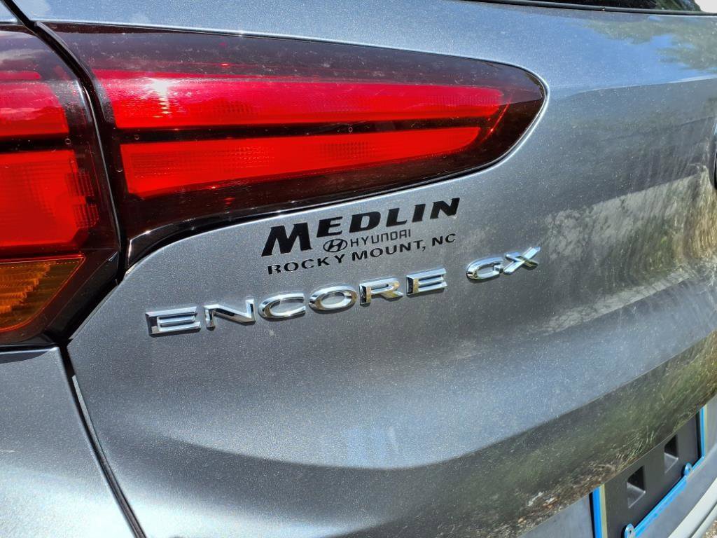 Used 2021 Buick Encore GX Select FWD image 5