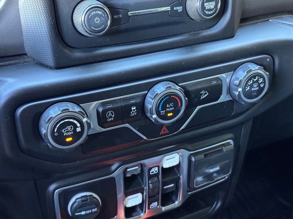 Used 2020 Jeep Wrangler Unlimited Sport S image 18