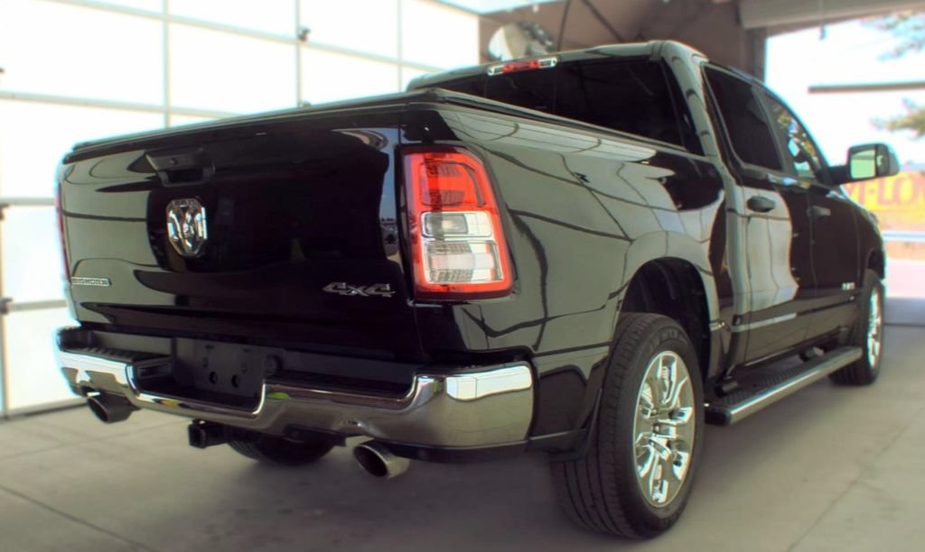 Used 2023 RAM 1500 Big Horn AWD/4WD image 3