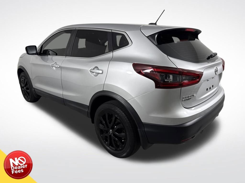 Used 2022 Nissan Rogue Sport S image 6