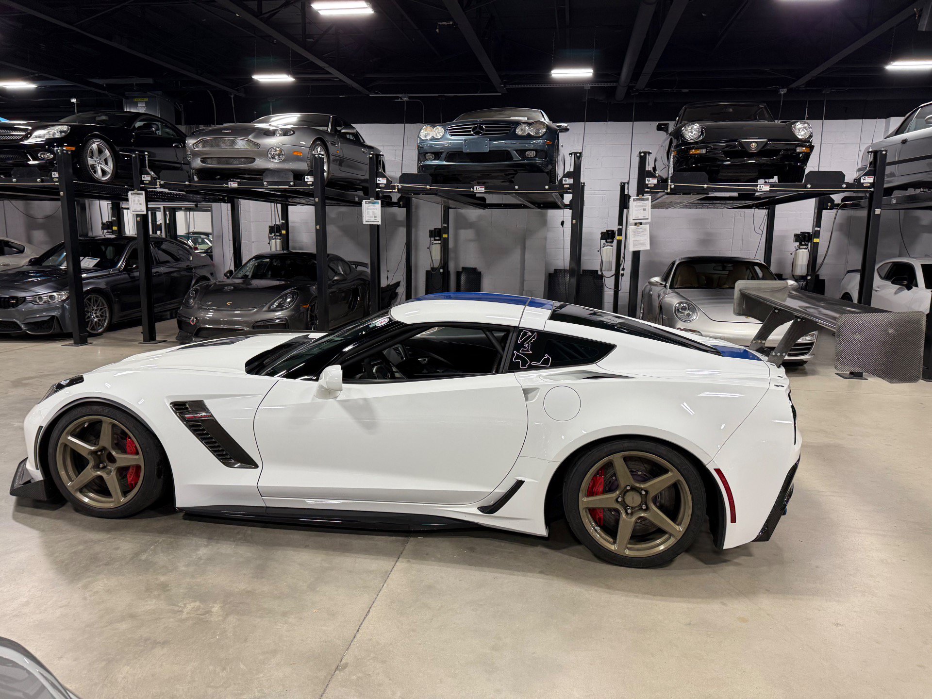 Used 2018 Chevrolet Corvette Grand Sport RWD image 2