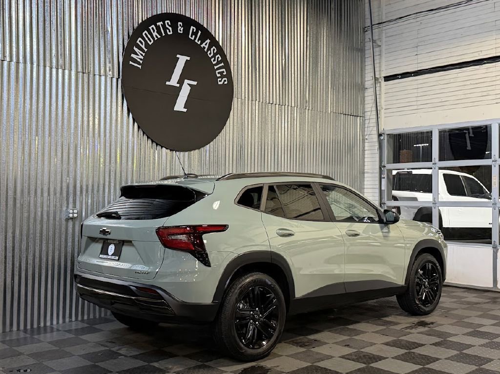 Used 2026 Chevrolet Trax ACTIV w/ Driver Confidence Package image 3