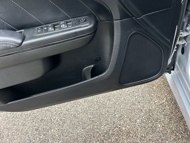 Used 2022 Dodge Charger R/T w/ Plus Group image 32
