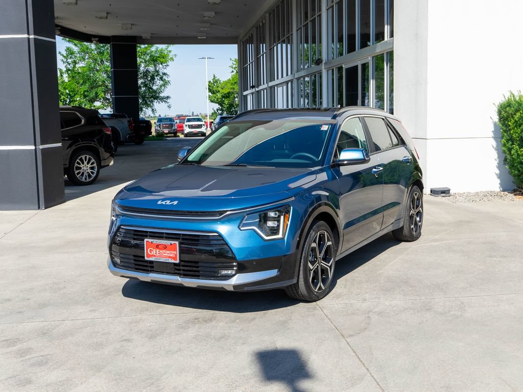 New 2026 Kia Niro SX Touring FWD image 3