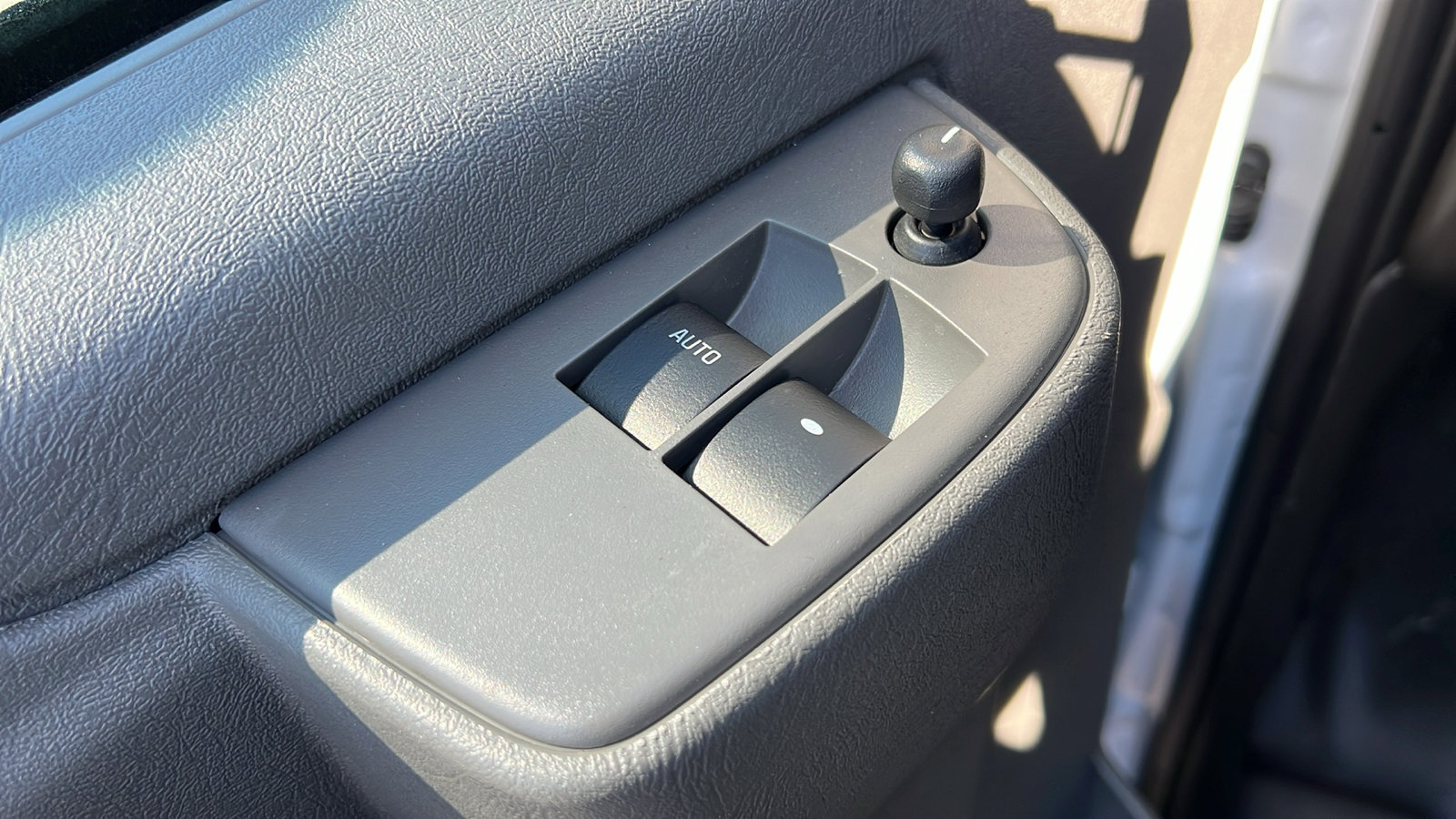 New 2024 Chevrolet Express 2500 Extended w/ Driver Convenience Package image 16