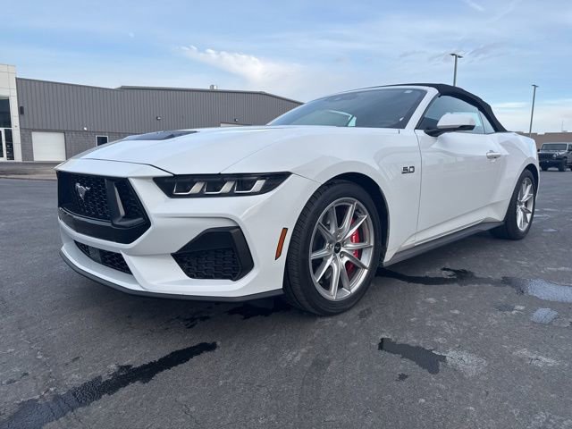 Used 2024 Ford Mustang GT Premium image 3