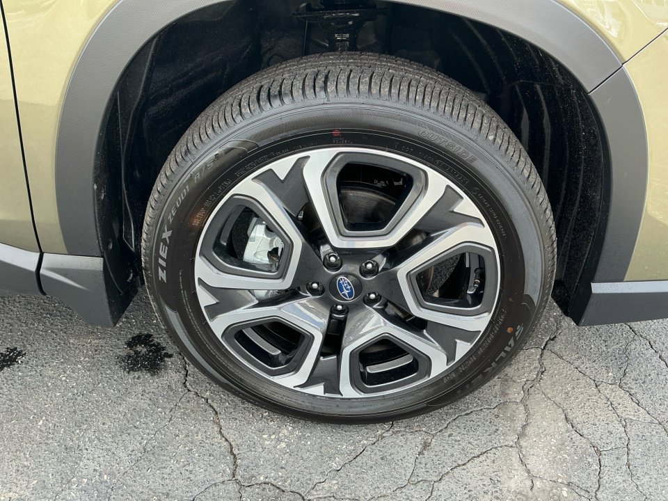 New 2026 Subaru Ascent Limited image 27