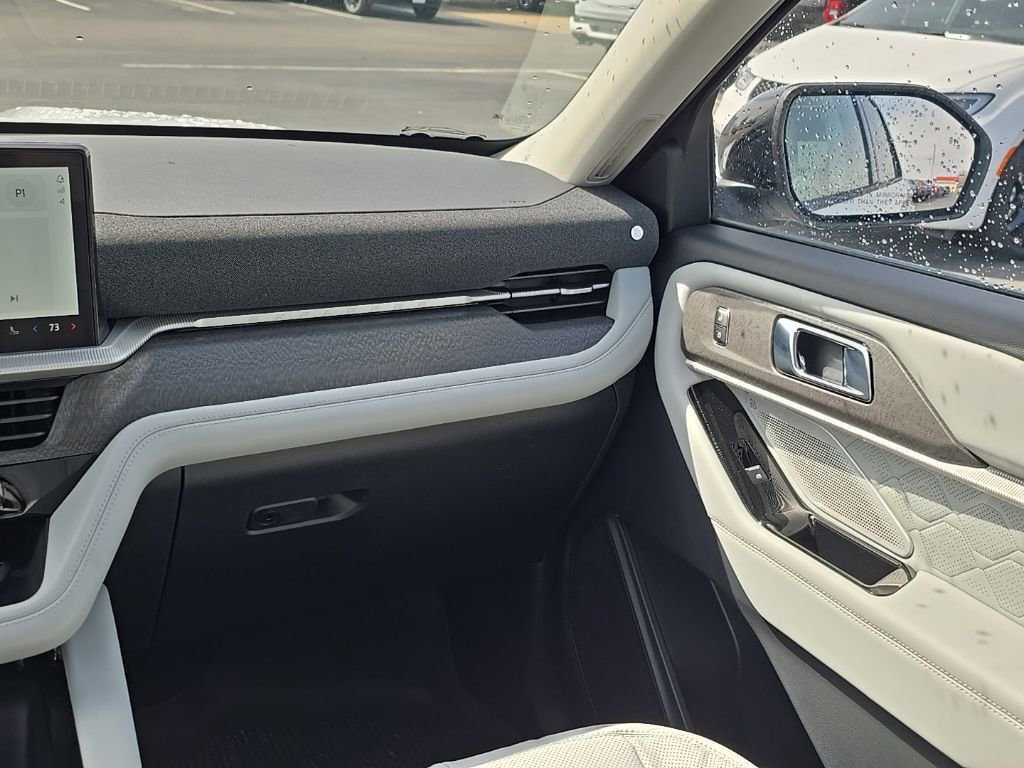 New 2026 Ford Explorer Platinum w/ LUX Leather Package image 19