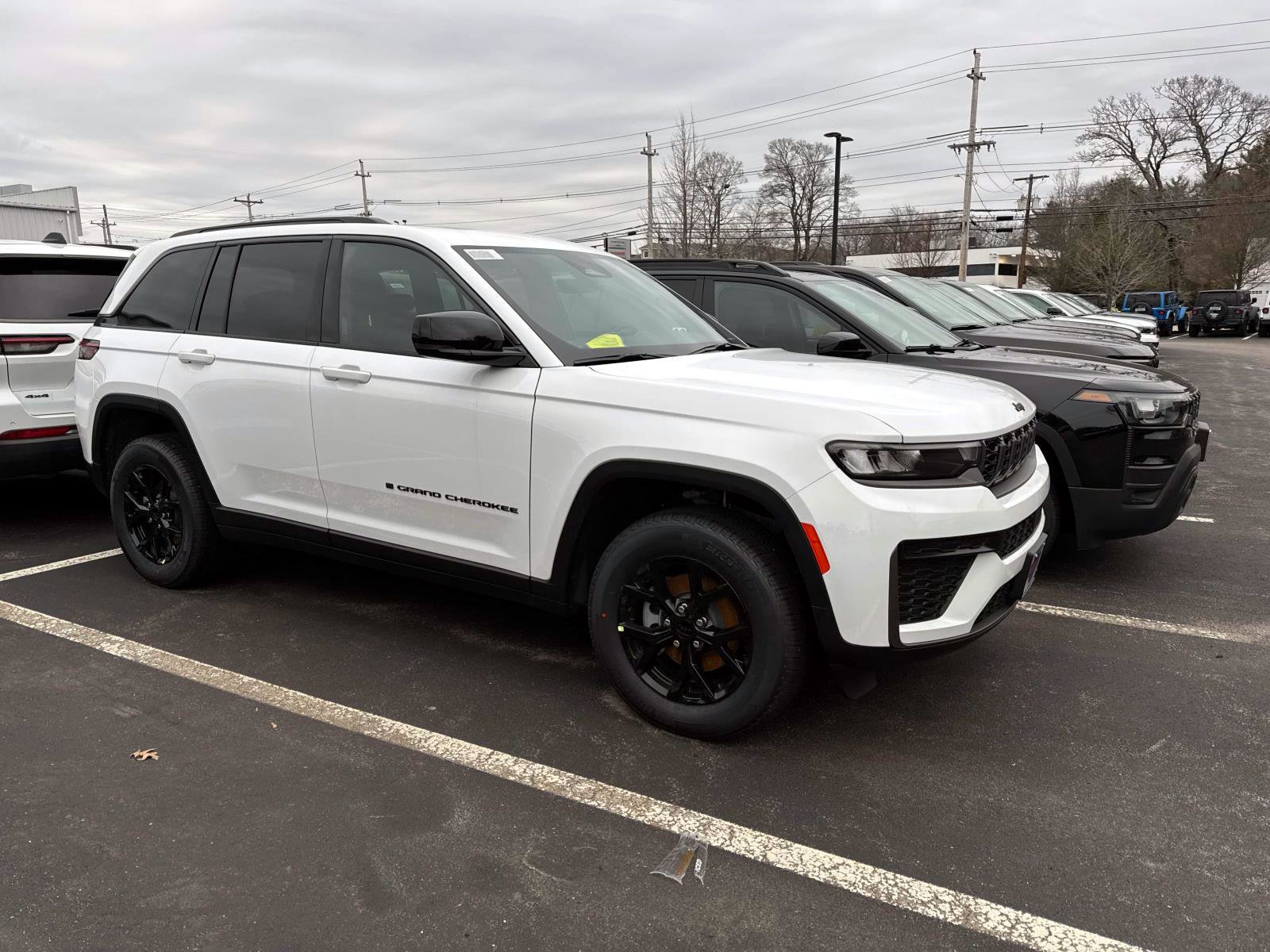 New 2026 Jeep Grand Cherokee Altitude video 1