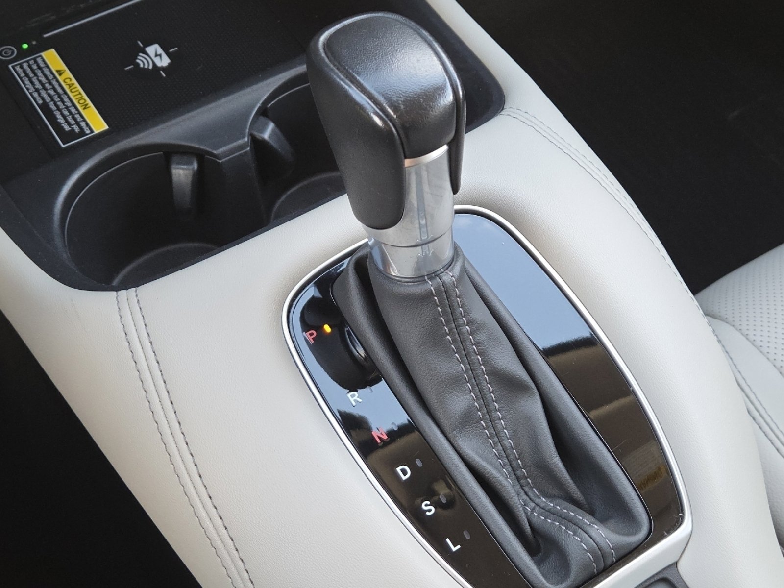 Used 2023 Honda HR-V EX-L image 32