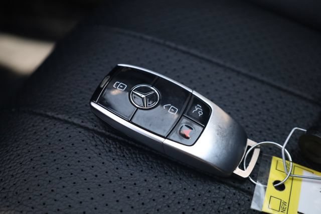 Used 2020 Mercedes-Benz E 350 4MATIC Sedan w/ Parking Assistance Package image 24