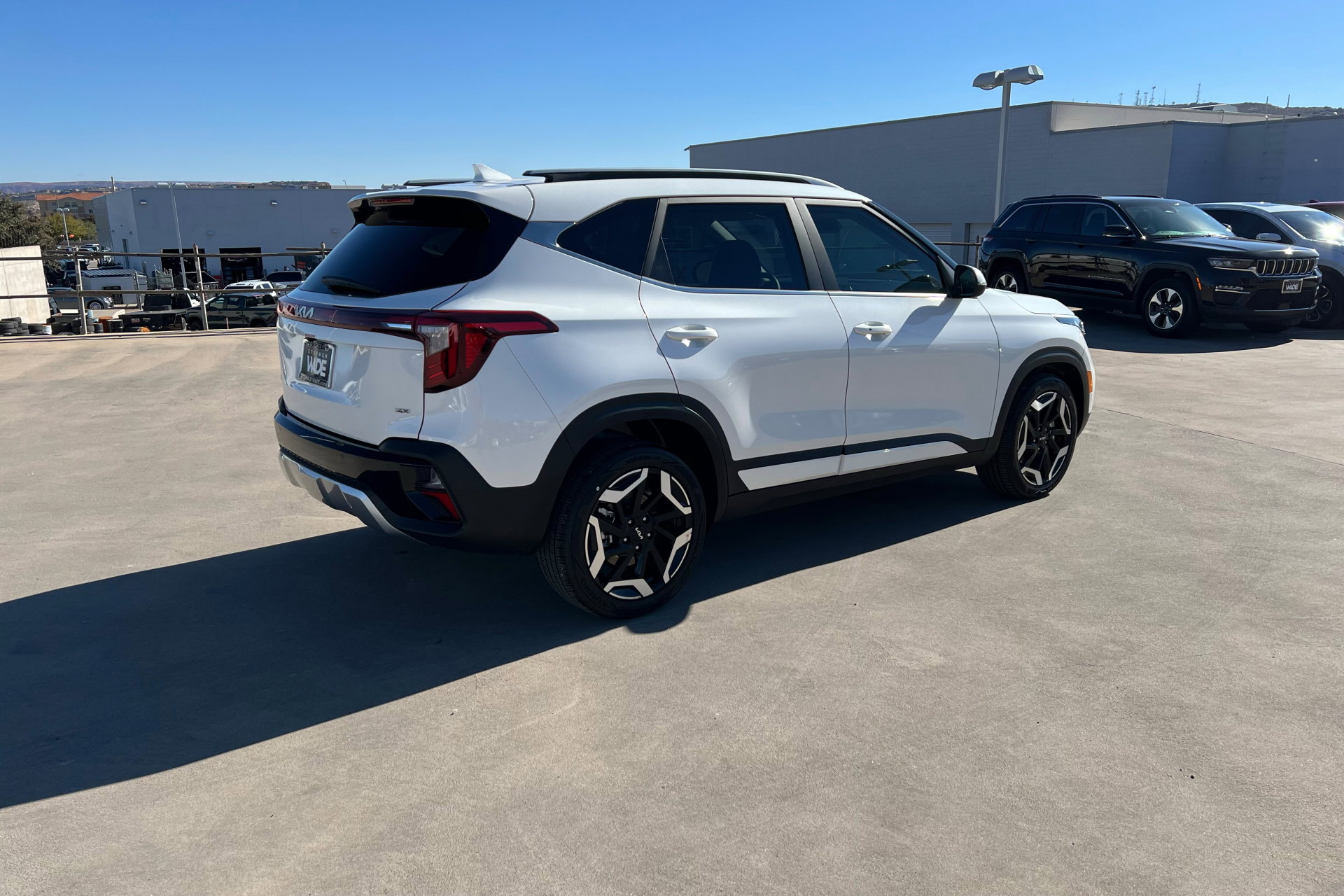 Used 2025 Kia Seltos SX image 6