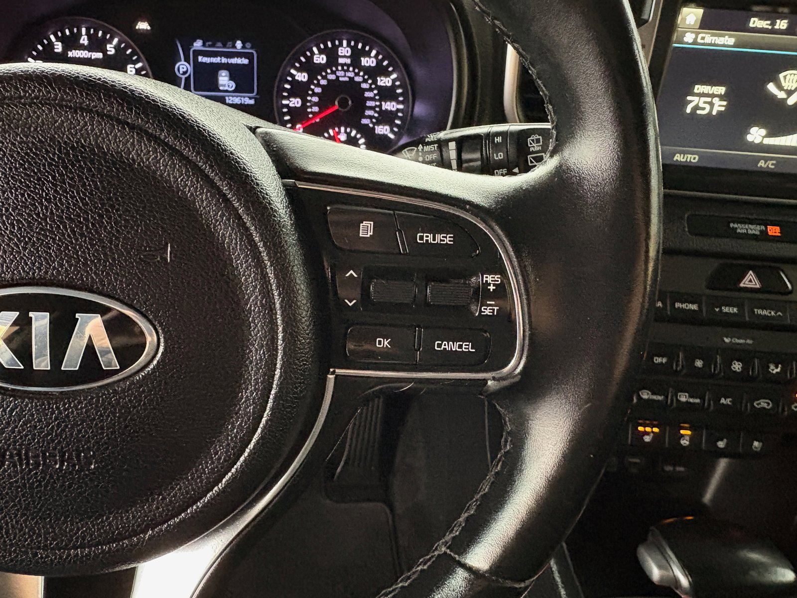 Used 2017 Kia Sportage EX w/ EX Technology Package image 41