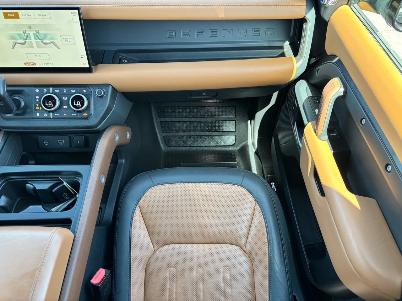 Used 2024 Land Rover Defender 110 X AWD/4WD image 15