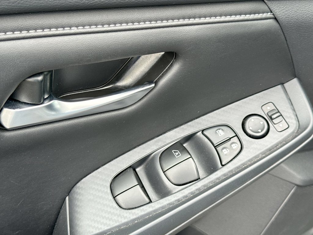 Used 2025 Nissan Sentra SV w/ All-Weather Package FWD image 20