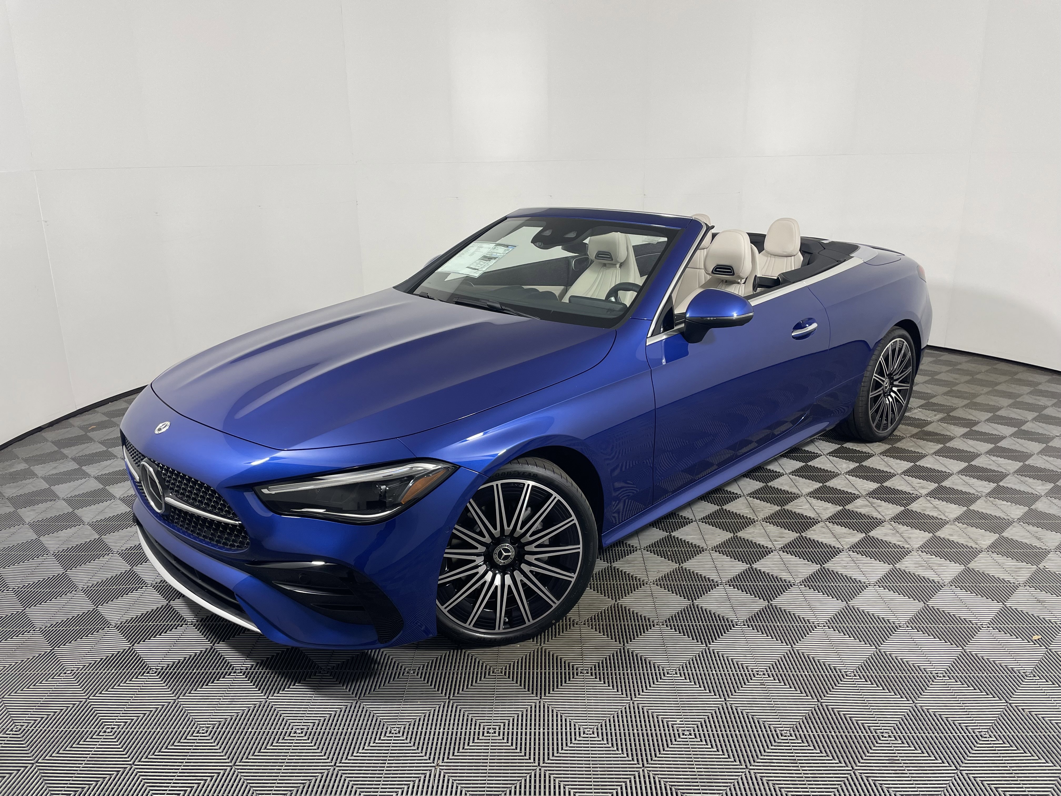 New 2026 Mercedes-Benz CLE 300 4MATIC Cabriolet image 1