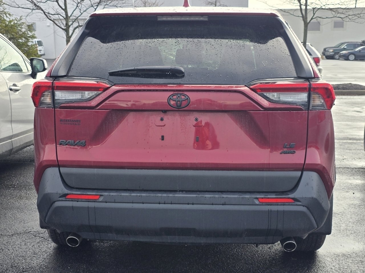 Used 2022 Toyota RAV4 LE image 6
