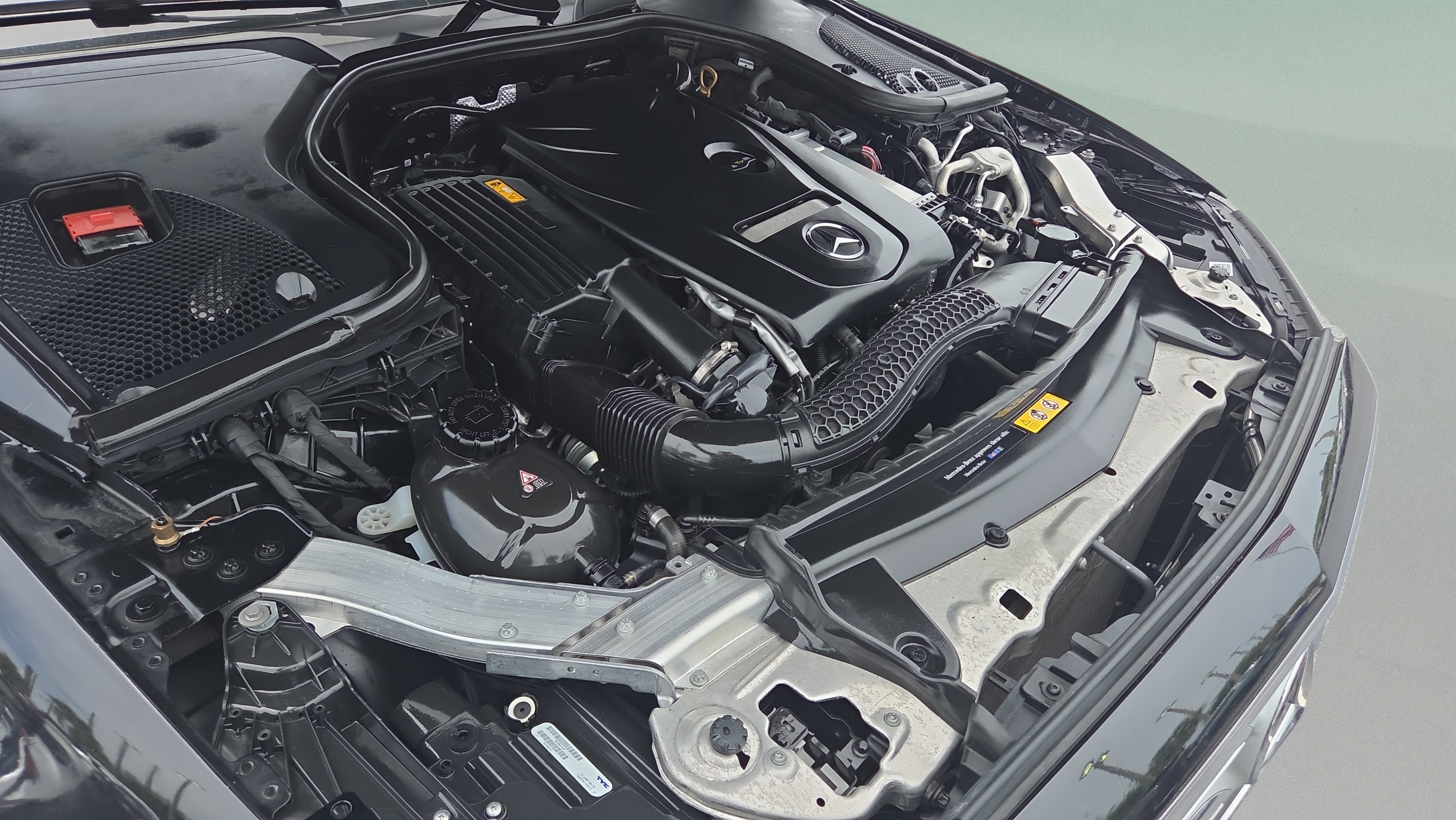 Used 2018 Mercedes-Benz E 300 image 18