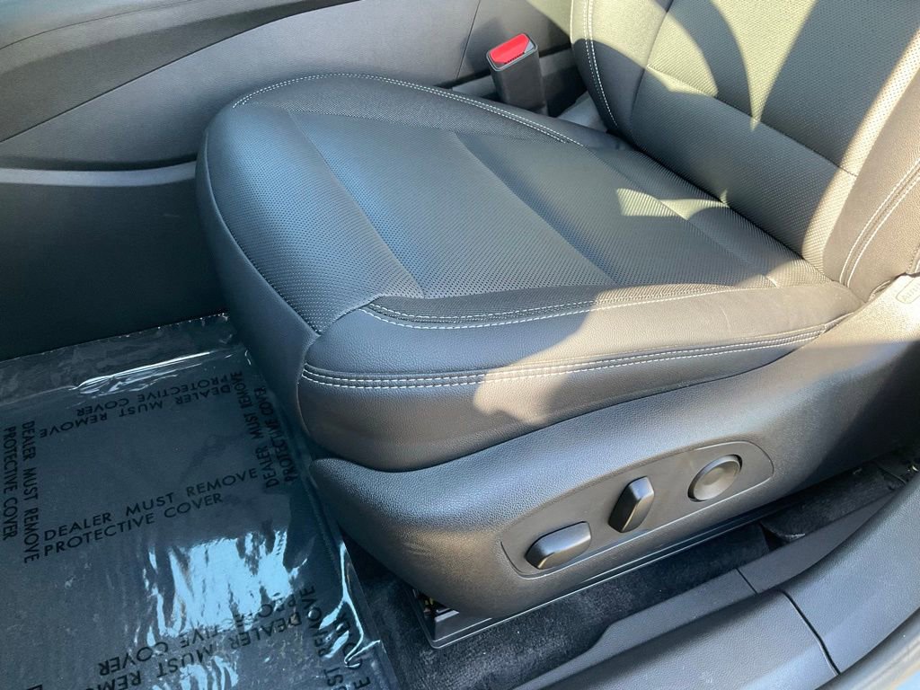 Used 2025 Chevrolet Blazer EV LT image 17