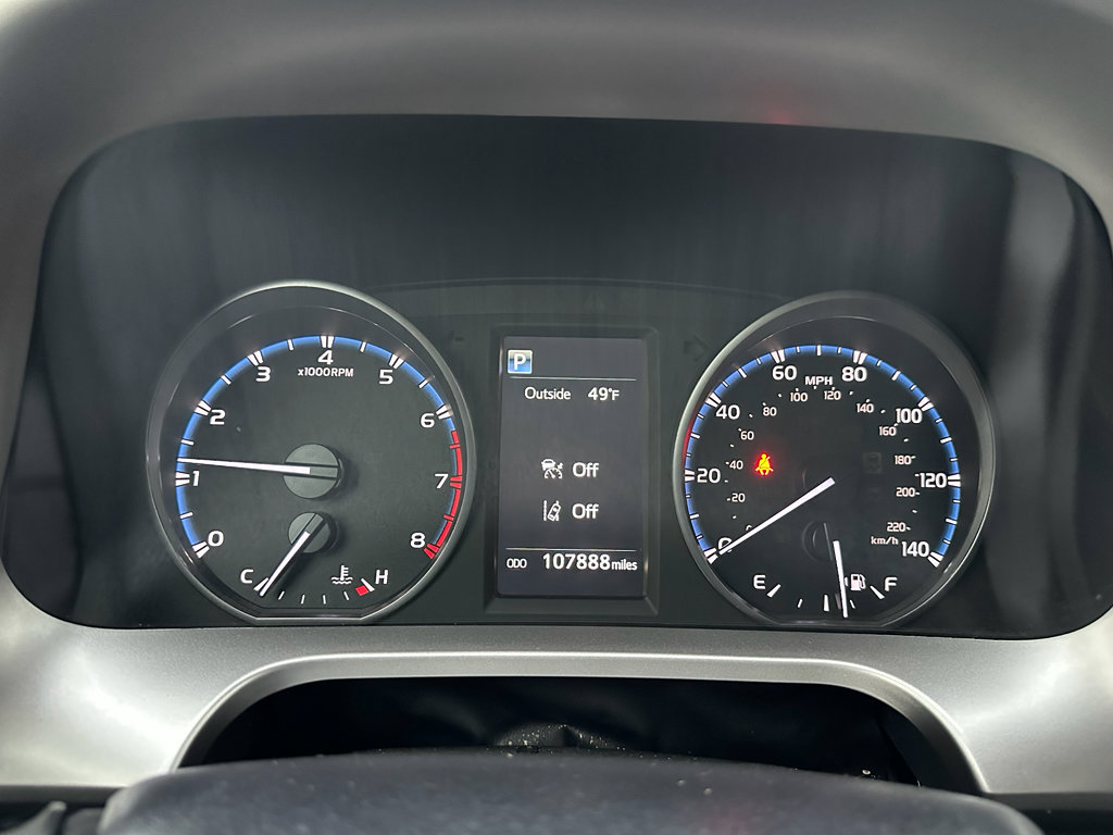 Used 2017 Toyota RAV4 LE image 14