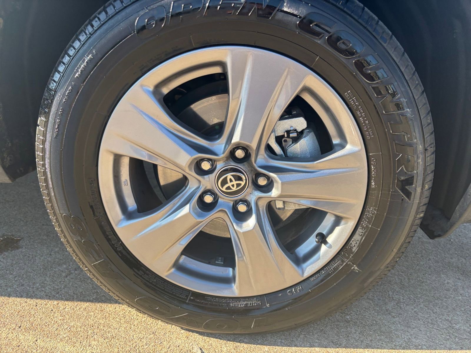 Used 2025 Toyota RAV4 LE image 29