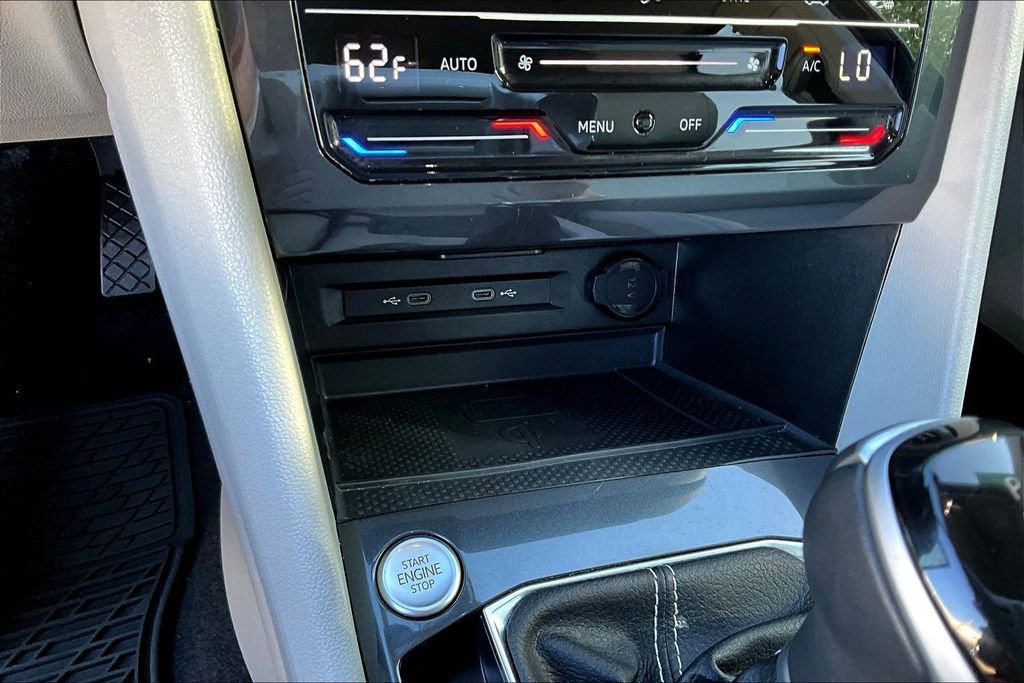 Certified 2024 Volkswagen Tiguan SE image 29