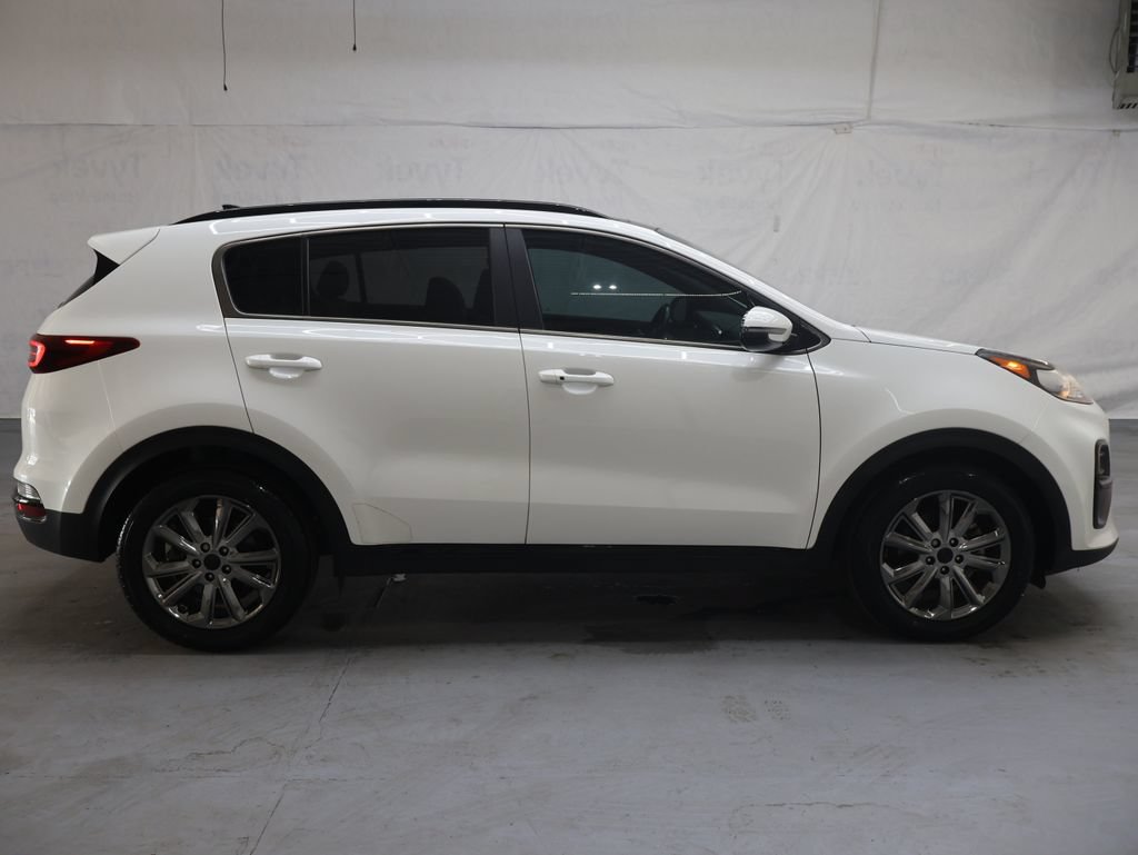Used 2022 Kia Sportage Nightfall Edition FWD image 8