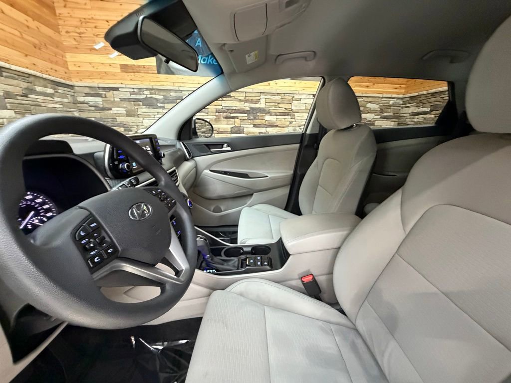 Used 2020 Hyundai Tucson SE w/ Winter Weather Package image 11