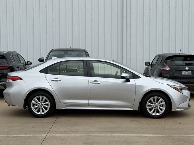 Used 2024 Toyota Corolla LE w/ LE Convenience Package AWD/4WD image 3