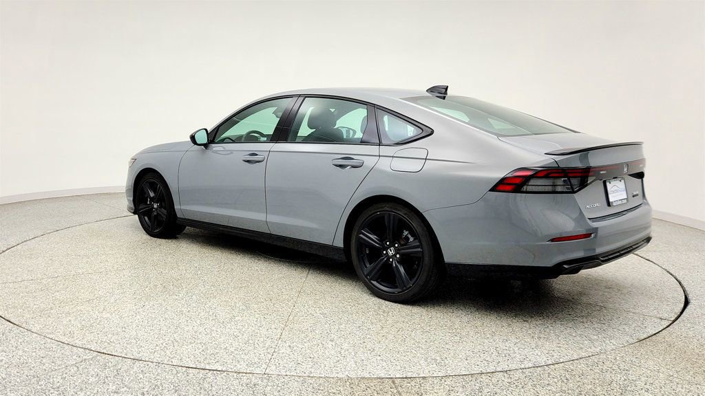 Used 2025 Honda Accord Sport image 7