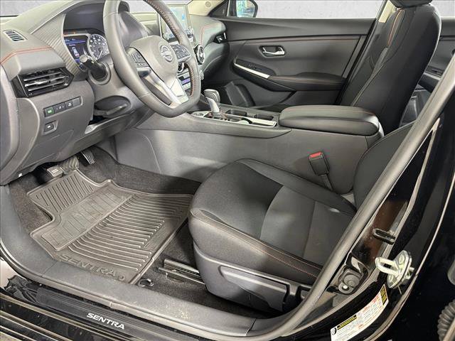 Used 2025 Nissan Sentra SR FWD image 9