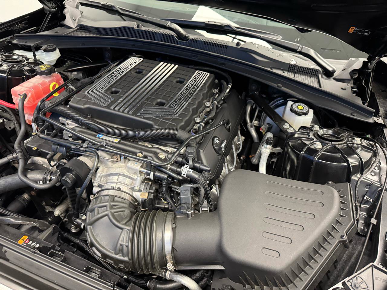 Used 2022 Chevrolet Camaro ZL1 RWD image 23