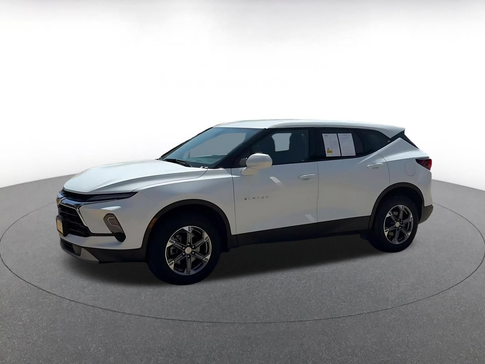 Used 2026 Chevrolet Blazer LT FWD image 7