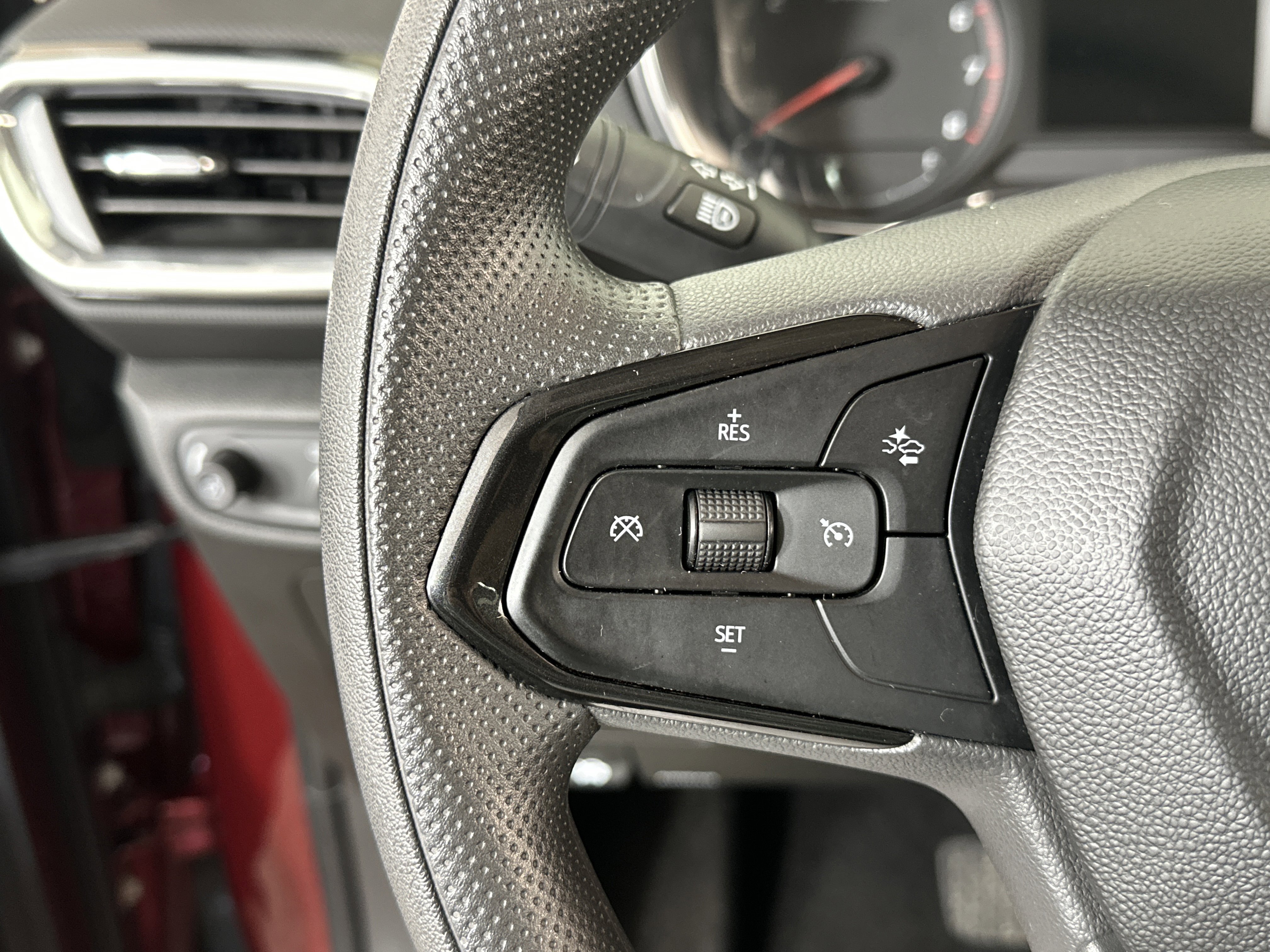 Used 2023 Chevrolet TrailBlazer LT w/ Convenience Package image 28