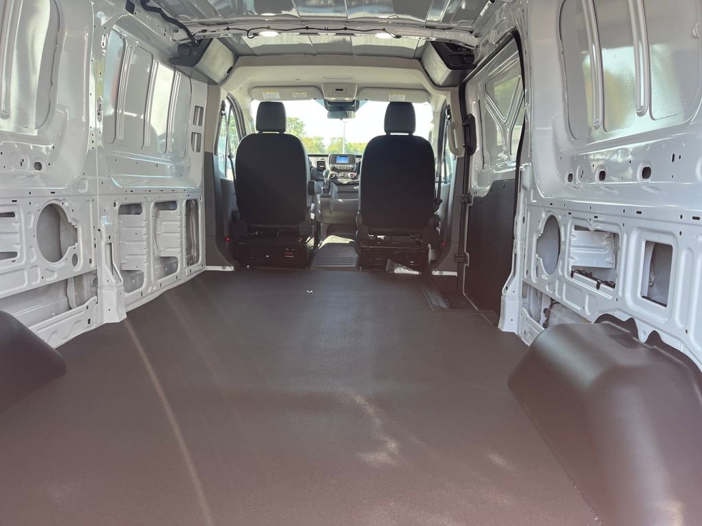 New 2025 Ford Transit 350 148 Low Roof AWD image 18