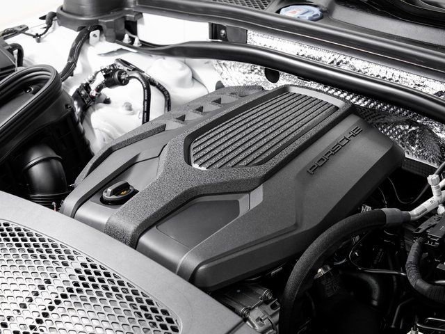 Used 2026 Porsche Macan AWD/4WD image 28