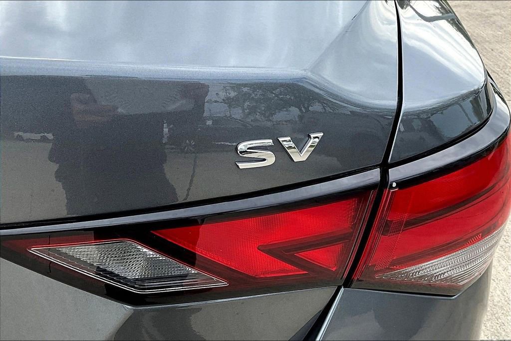 Certified 2023 Nissan Sentra SV FWD image 24