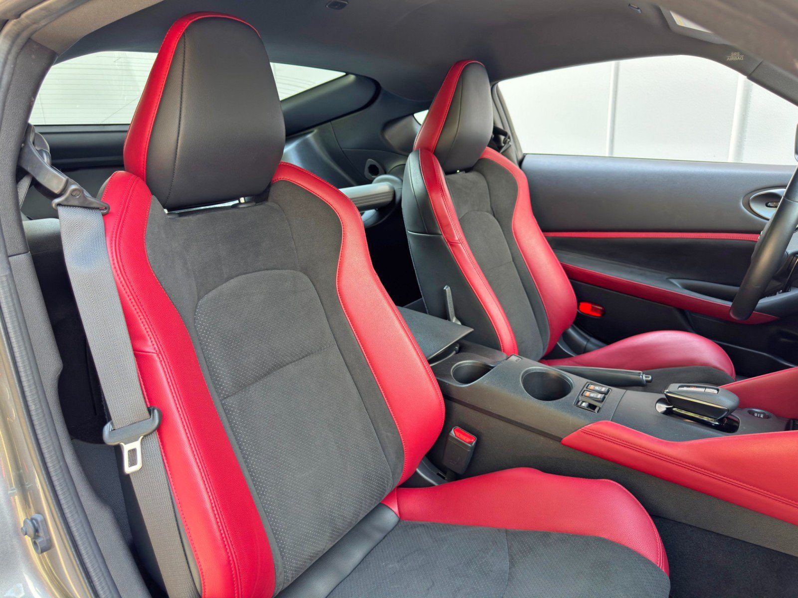 Used 2025 Nissan Z Performance w/ Floor Mat Package RWD image 35
