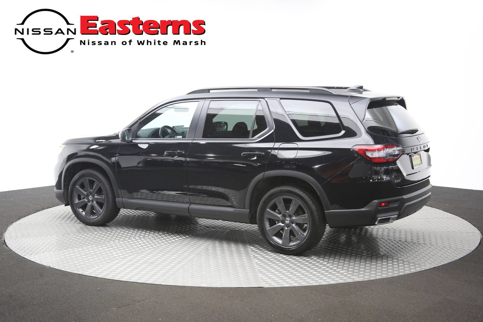 Used 2023 Honda Pilot Sport image 62