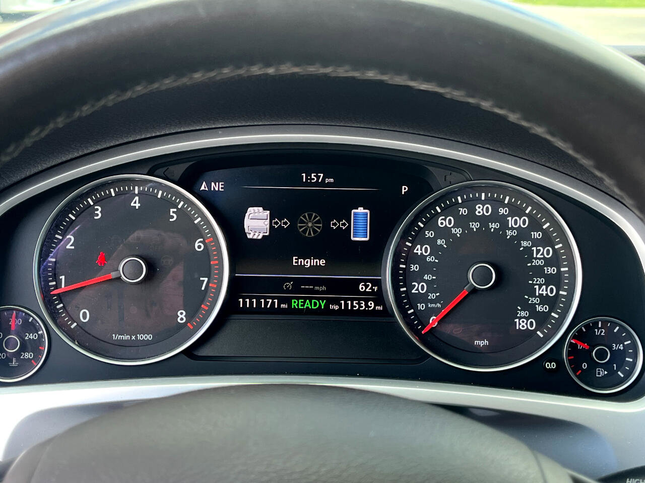 Used 2012 Volkswagen Touareg Hybrid image 28