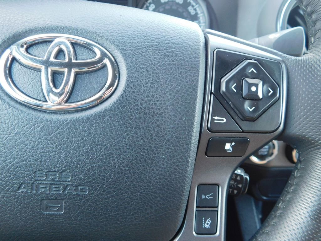 Used 2023 Toyota Tacoma TRD Sport AWD/4WD image 29