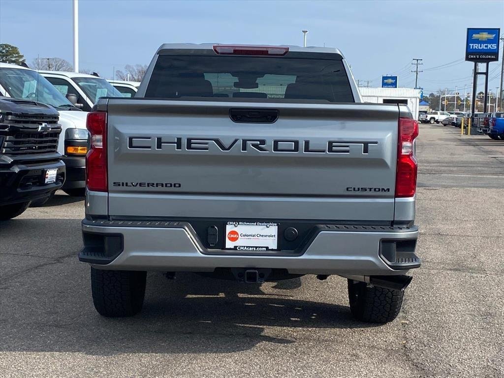 New 2026 Chevrolet Silverado 1500 Custom w/ Turbomax Blackout Package AWD/4WD image 4