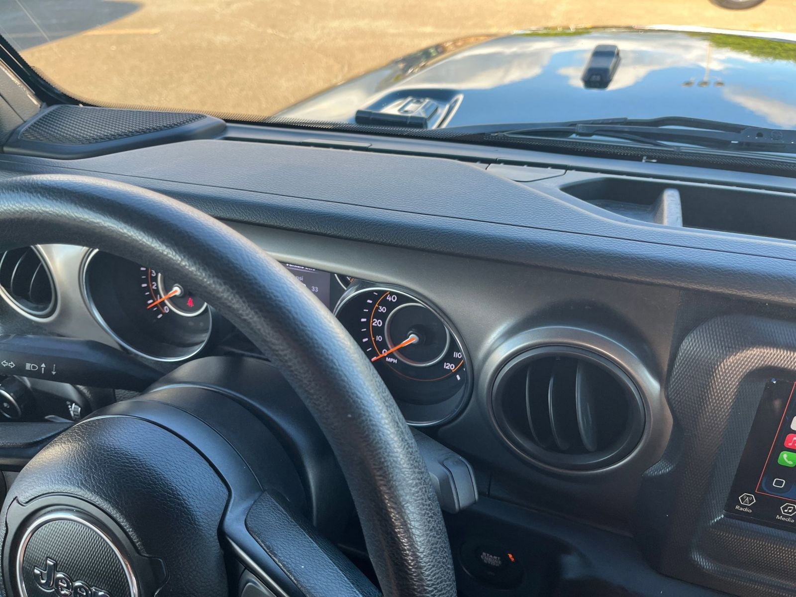 Used 2023 Jeep Wrangler Sport image 33