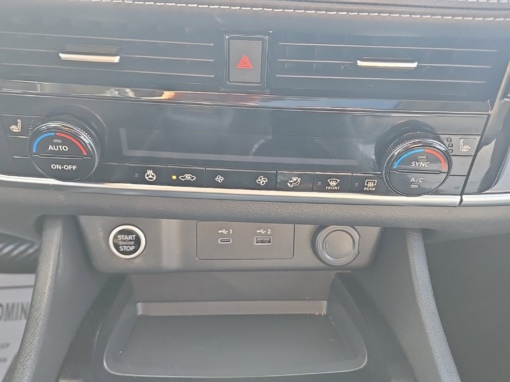 Used 2021 Nissan Rogue SV w/ Premium Package image 20