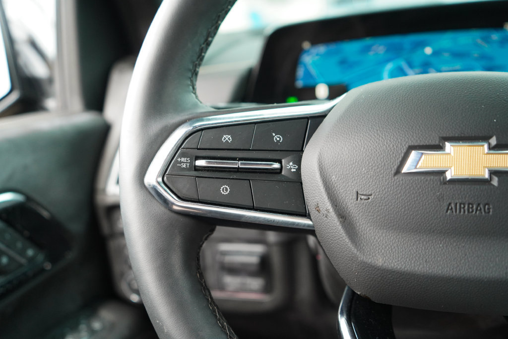 Used 2025 Chevrolet Tahoe Premier AWD/4WD image 32
