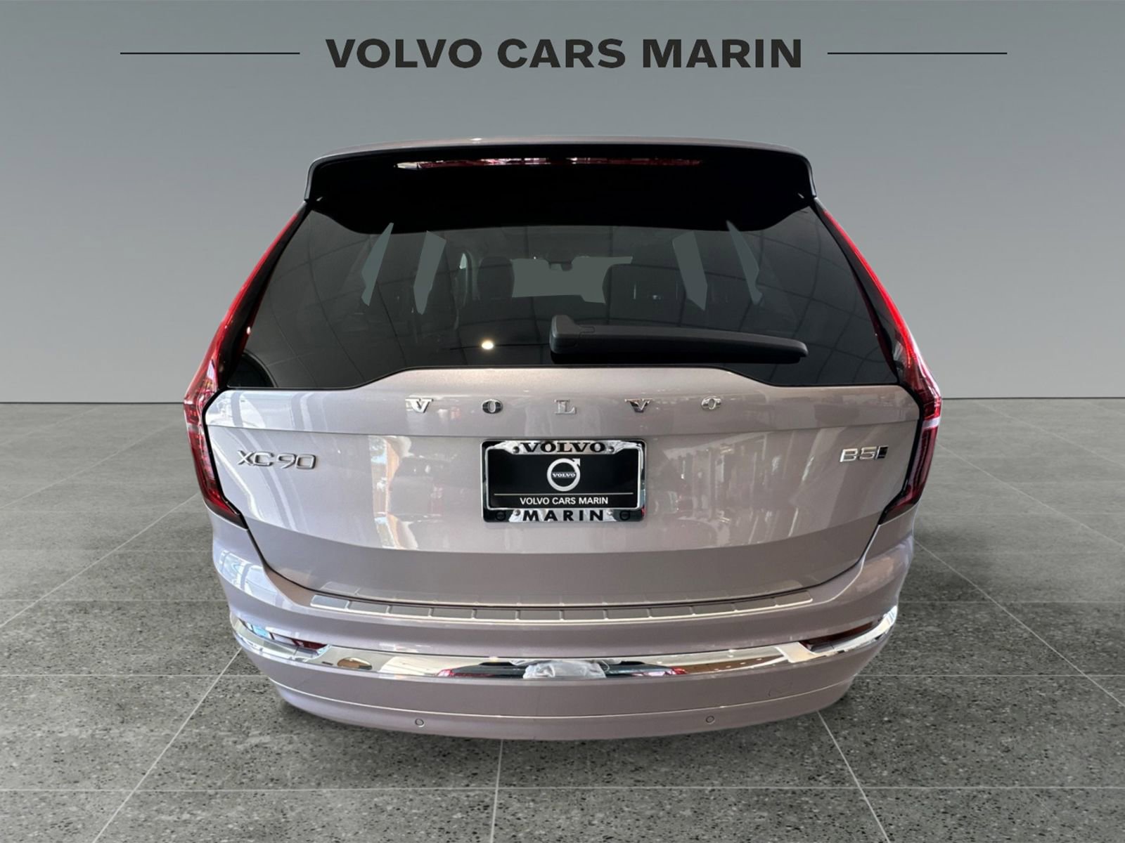 New 2026 Volvo XC90 B5 Plus w/ Protection Package Premier image 7