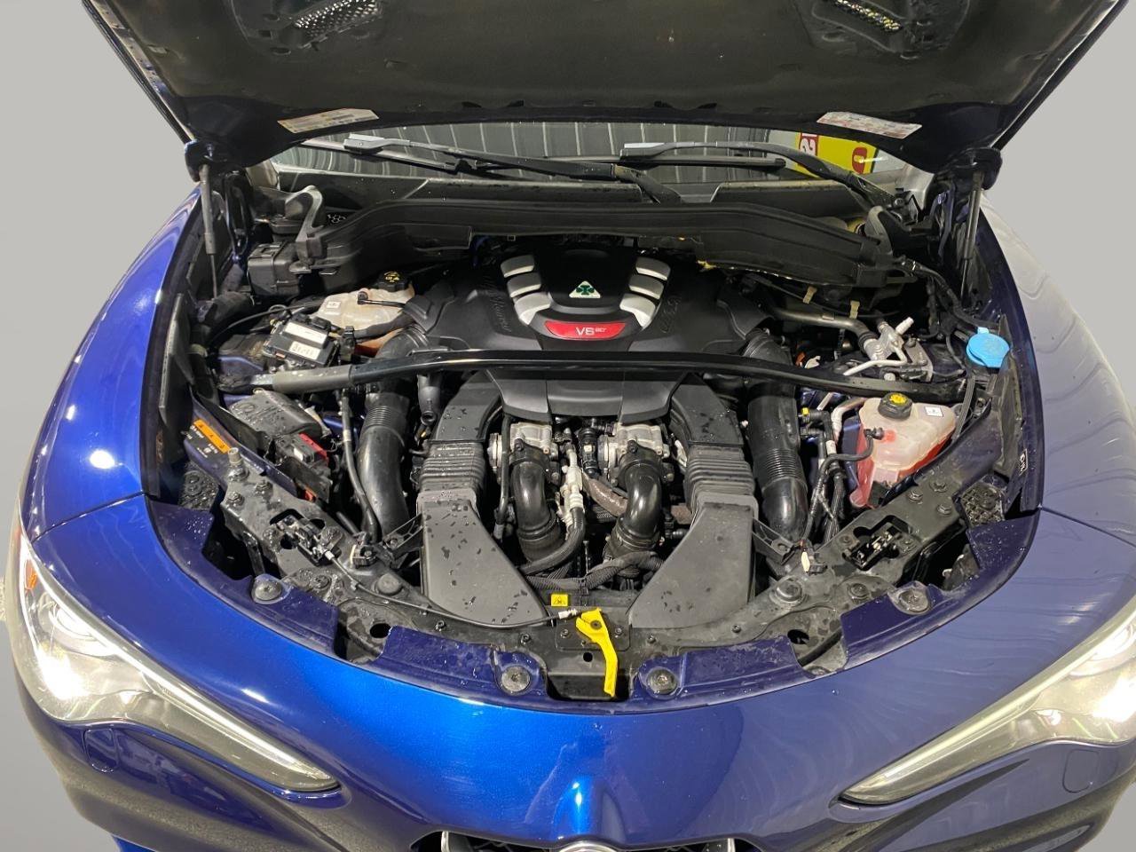 Used 2018 Alfa Romeo Stelvio Quadrifoglio w/ Driver Assist Dynamic Package image 28