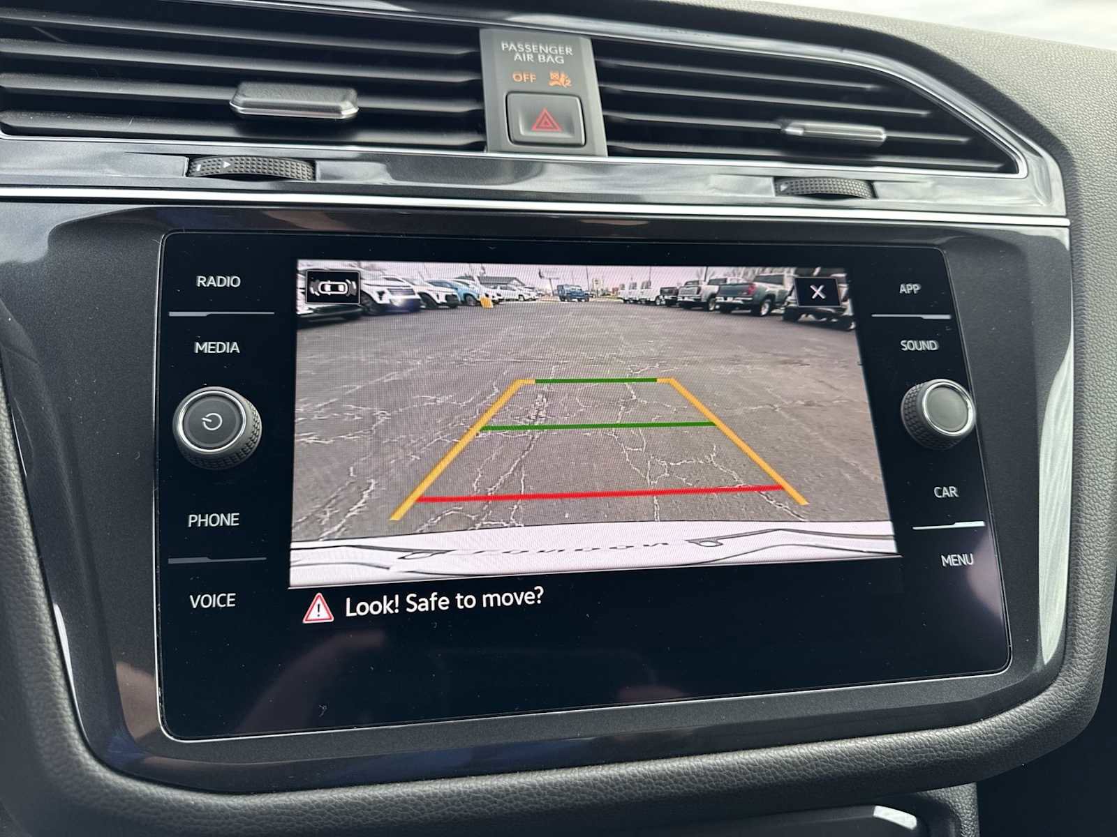 Used 2022 Volkswagen Tiguan SE R-Line AWD/4WD image 23